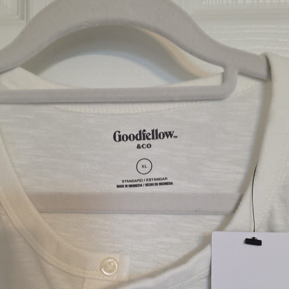 Goodfellow & Co White Short Sleeve Henley - Picture 2 of 4